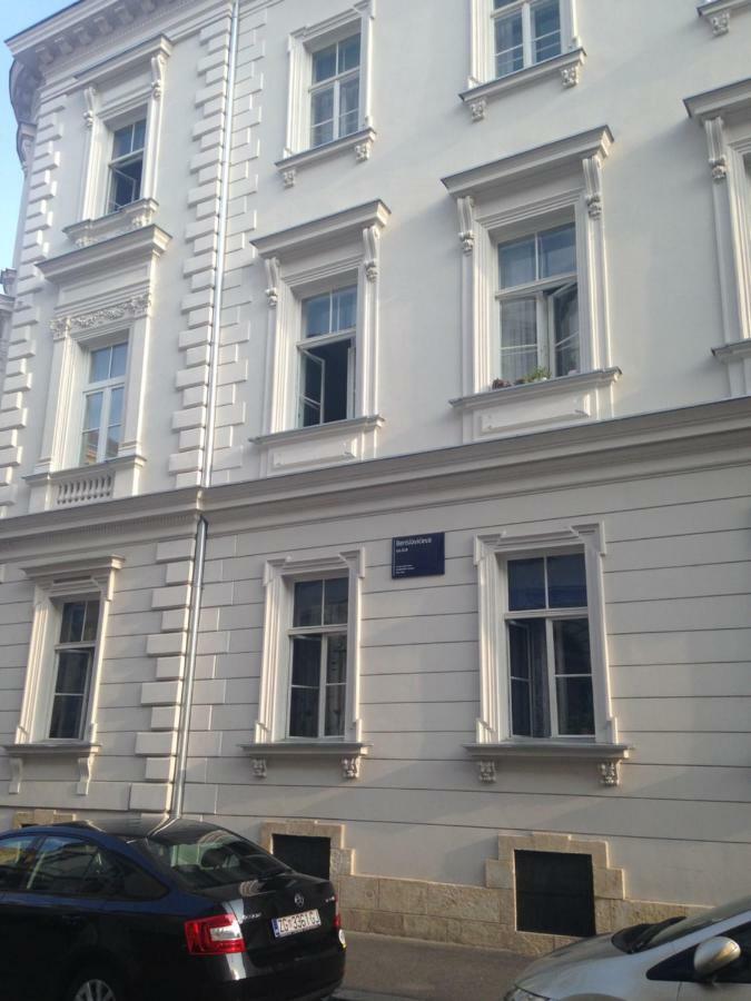 Apartment Rama Zagabria Esterno foto