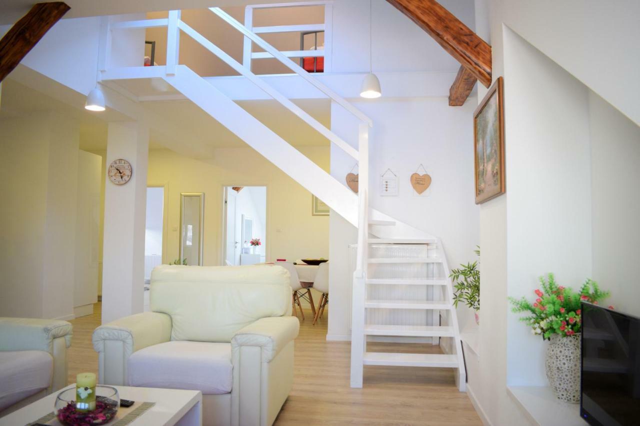Apartment Rama Zagabria Esterno foto